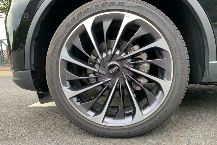 Used Lincoln Aviator 2024 3.0T V6 All-Wheel-Drive Luxury Edition Six Seats