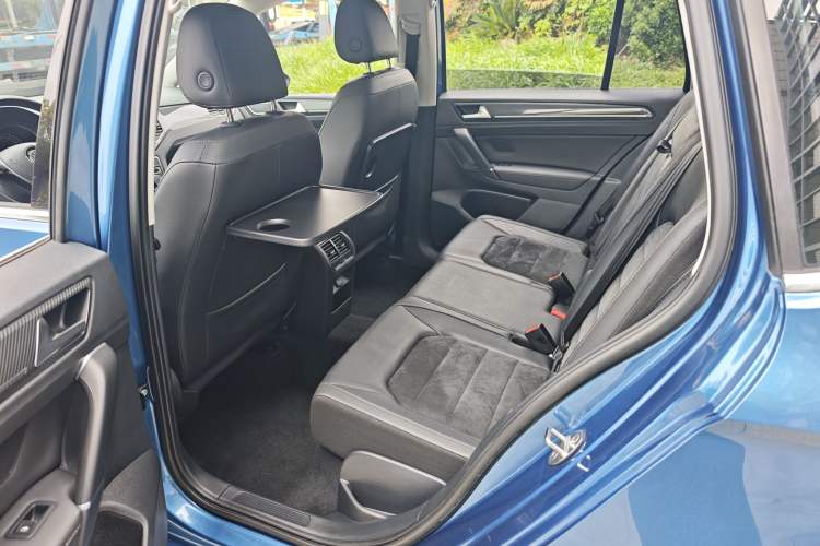 Used Volkswagen Golf Sportsvan 2018 280TSI Automatic Luxury Model Exterior 7