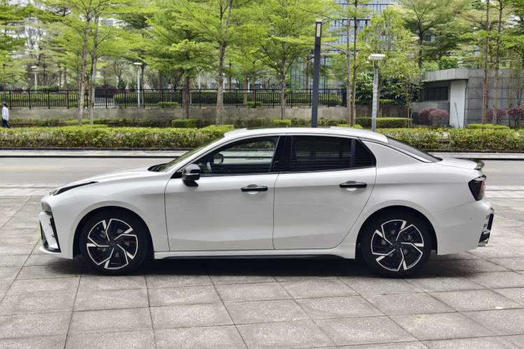 Used Lynk & Co 03 2023 2.0TD DCT H-Power Halo
