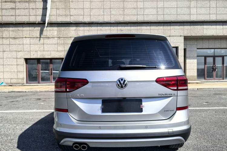 Used Volkswagen Touran 2018 Volkswagen Touran L 280TSI DSG Boundary Edition 7 Seats China VI Standard Exterior 9