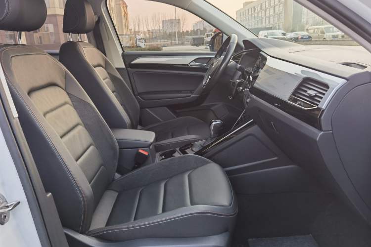 Used Volkswagen Tayron 2020 330TSI Two-Wheel Drive Luxury Smart Connectivity Version