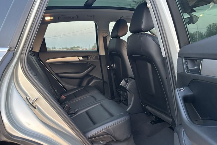 Used Audi Q5 2016 40 TFSI Trendy Edition Interior 5