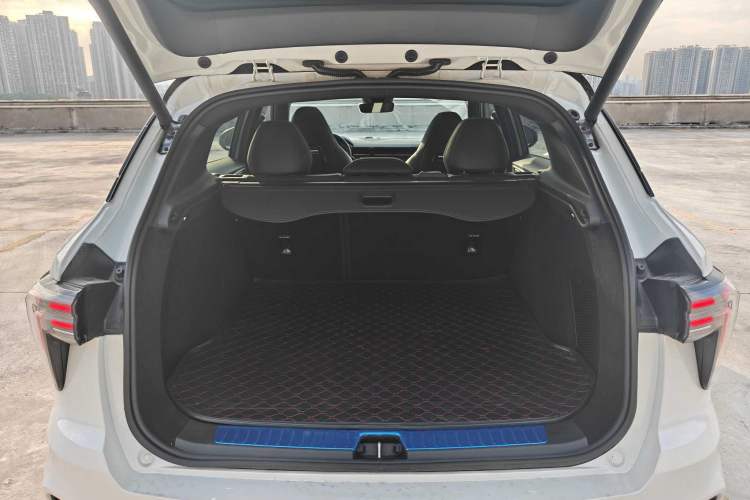 Used Lynk & Co 01 2023 1.5TD EM-F PM