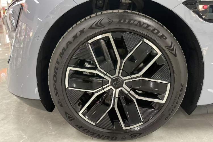 Used Avatr 12 2025 Max Extended-Range Edition
