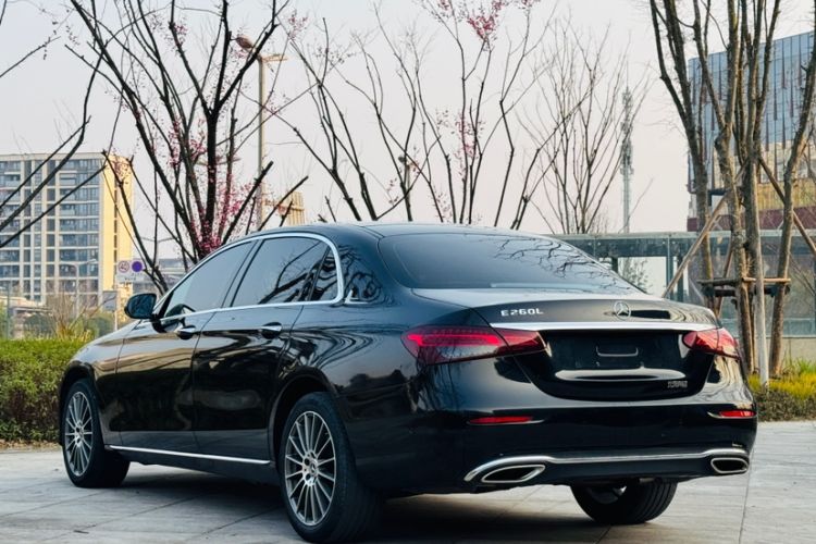 Used Mercedes-Benz E-Class 2023 Facelift E 260 L
