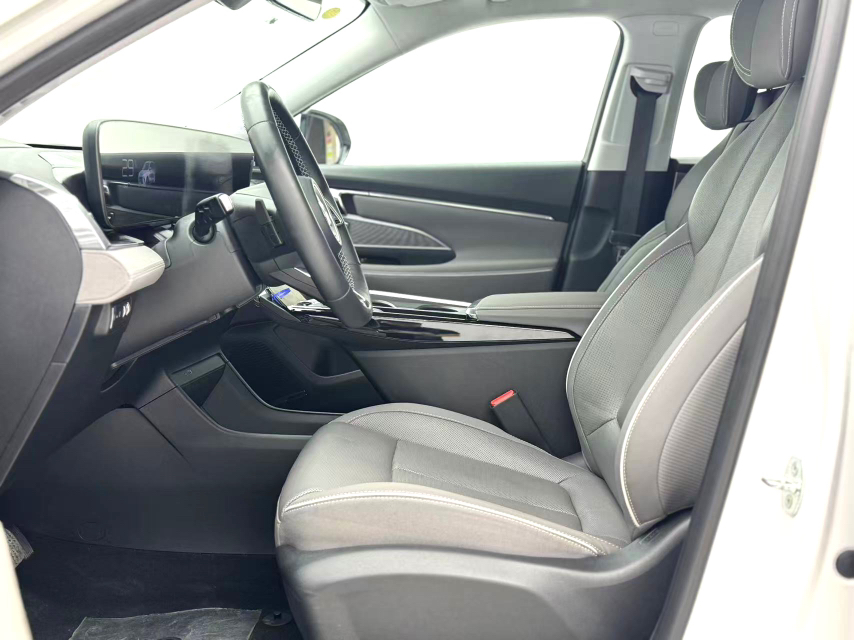 Vordere Reihe im Auto