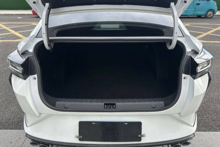 Used Dongfeng Aeolus Yixuan 2023 Mach Edition 1.5L Automatic Chasing Wind Version
