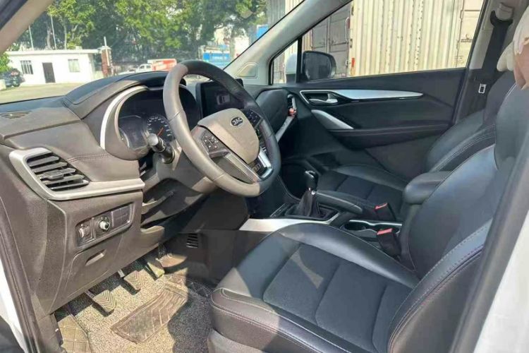 Used JAC Refine R3 2019 1.5T Jingfeng Model 7 Seats
