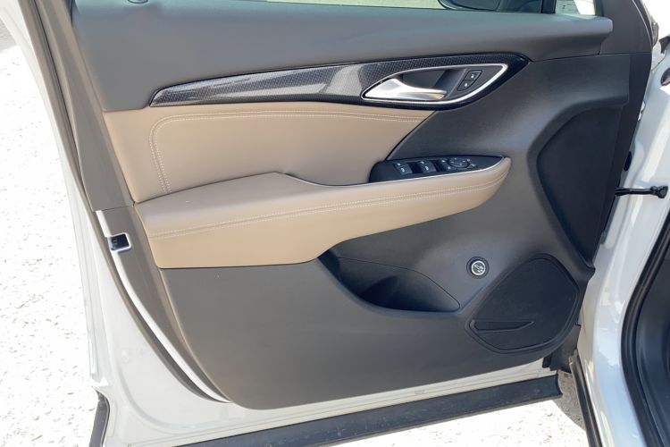 Used Buick Envision 2023 Encore Plus 652T Five-Seat Luxury Model Interior 4