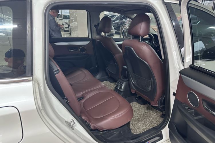 Used BMW 2 Series Gran Tourer 2015 218i Leading Model Interior 7