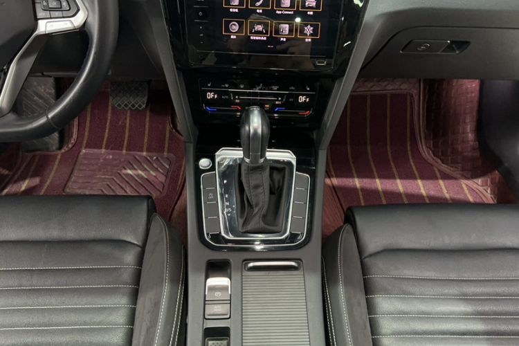 Used Volkswagen Magotan 2020 330TSI DSG Leading Model
