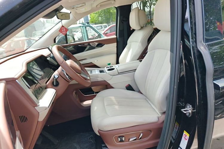 Used BYD Xia 2025 DM-i 1.5T 180km Beyond Edition
