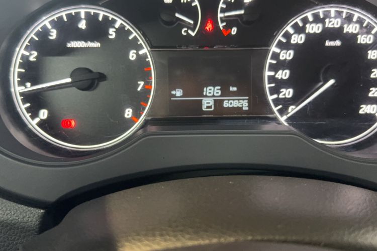 Used Nissan Tiida 2016 1.6L CVT Cool Dynamic Edition