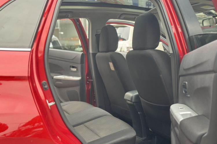 Used Mitsubishi ASX 2013 2.0L CVT Four-Wheel Drive Premium Edition
