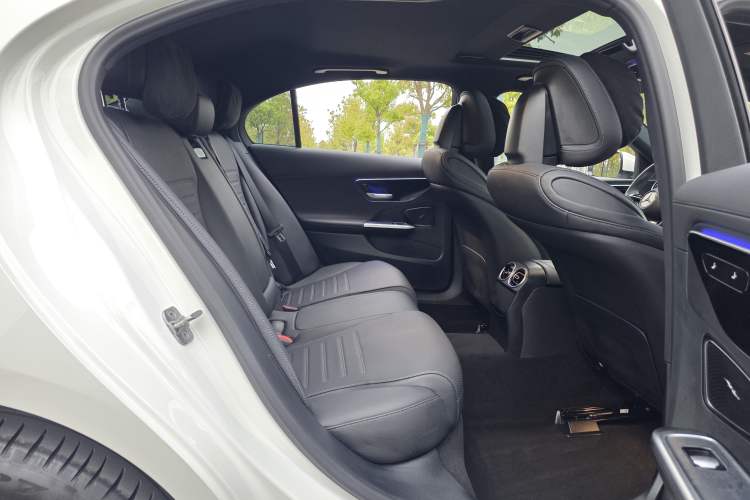 Used Mercedes-Benz C-Class 2024 C 200 L Sport Edition Interior 9