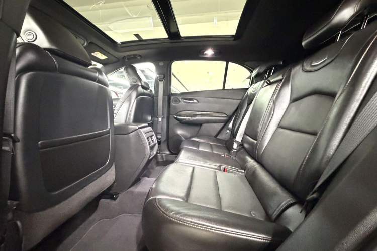 Used Cadillac XT4 2022 28T Four-Wheel Drive Platinum Edition
