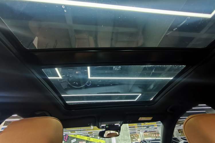 Used Cadillac XT4 2021 28T Four-Wheel Drive Platinum Edition