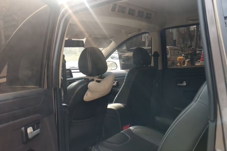 Used Dongfeng Fengon 330 2019 1.5L 330S Manual Comfort Version China VI Standard