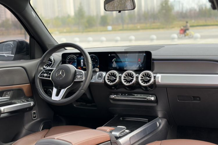 Used Mercedes-Benz GLB 2022 GLB 220 Dynamic Edition Interior 11