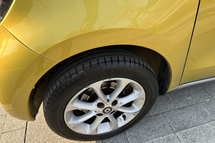 Used smart forfour 2018 1.0L 52 kW Dynamic Edition
