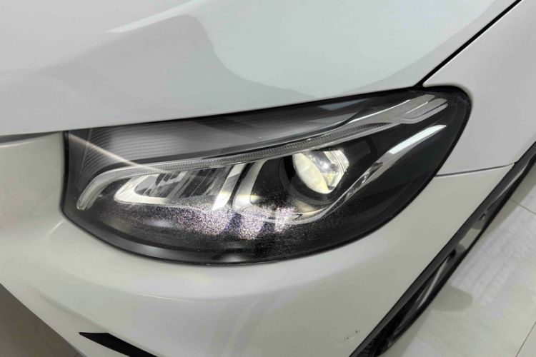 Used Mercedes-Benz GLC 2016 GLC 260 4MATIC Luxury Model
