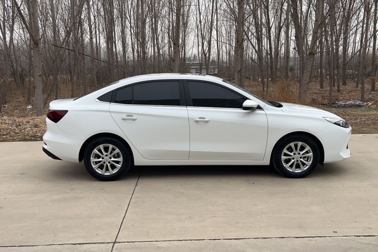 Used Roewe i5 2023 1.5L Manual Excellence Edition