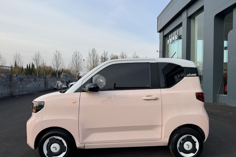 Used Wuling Hongguang MINIEV 2022 Macaron Premium Model – Lithium Iron Phosphate
