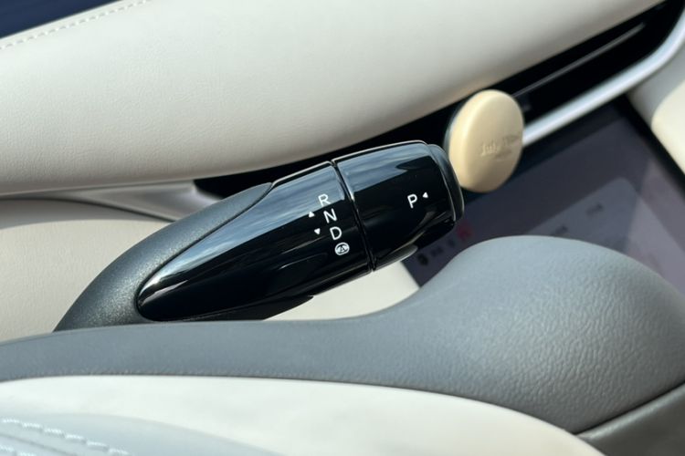 Used IM LS6 2023 Max Standard Edition Interior 4