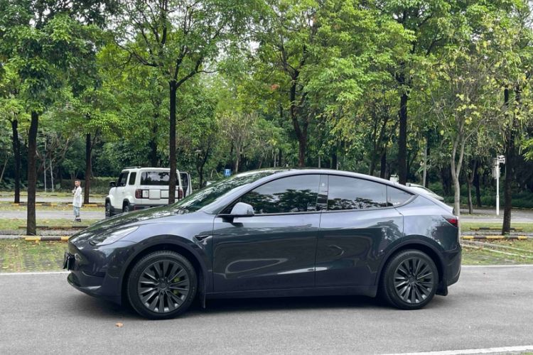 Used Tesla Model Y 2024 Rear-Wheel-Drive Version