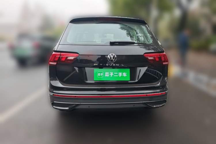 Used Volkswagen Tiguan L 2025 Model, Outstanding Version, 300TSI Automatic Two-Wheel Drive Longteng Edition