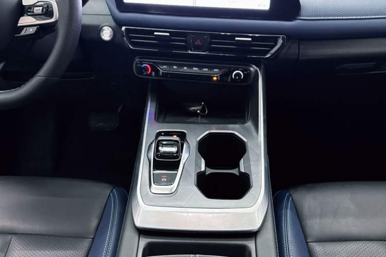 Used GAC Trumpchi GS3 2023 Shadow Speed 270T Dynamic Intelligence Edition