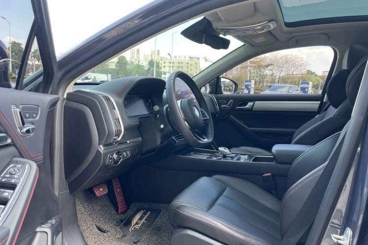 Used BYD Tang New Energy 2018 DM 2.0T All-Wheel Drive Smart Connectivity Luxury Model 7 Seats China V Emission Standard