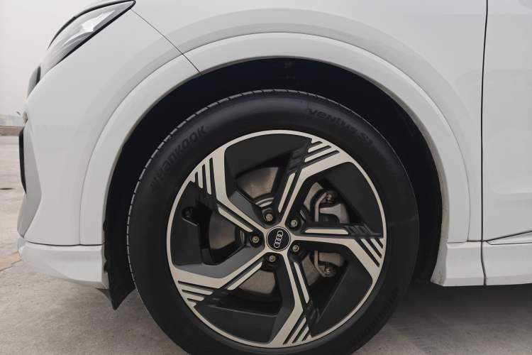 Used Audi Q4 e-tron 2024 40 e-tron Boundary Edition