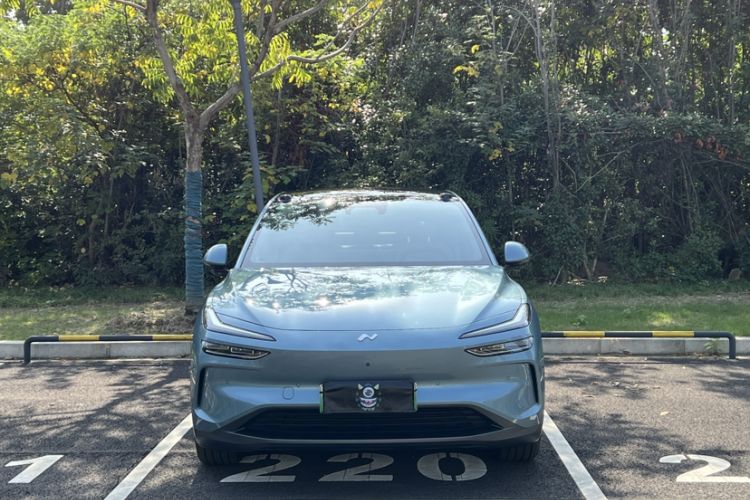 Used ONVO L60 2024 60 kWh Rear-Drive Version
