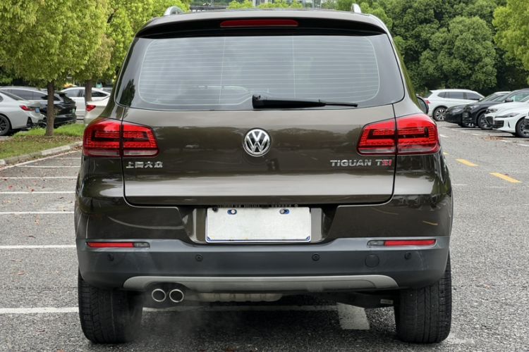 Used Volkswagen Tiguan 2015 1.8TSI Automatic Two-Wheel Drive Luxury Model Exterior 4