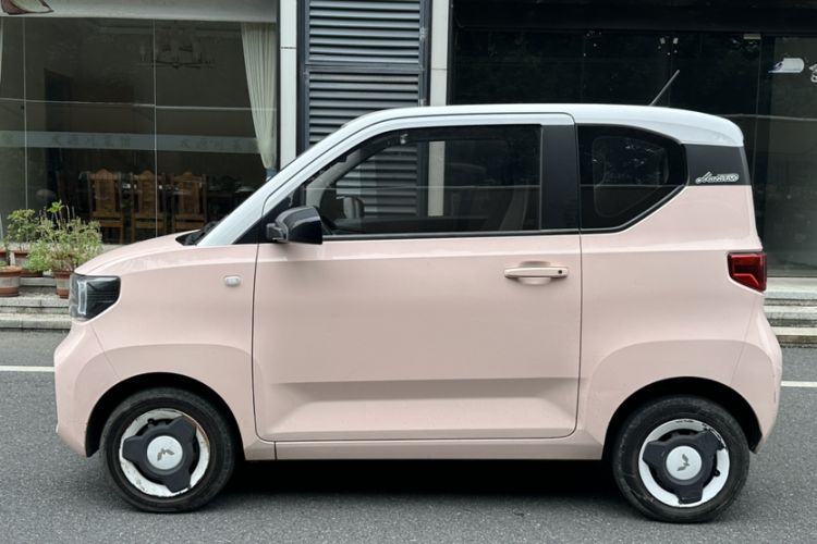 Used Wuling Hongguang MINIEV 2022 Macaron Premium Model – Lithium Ternary Battery