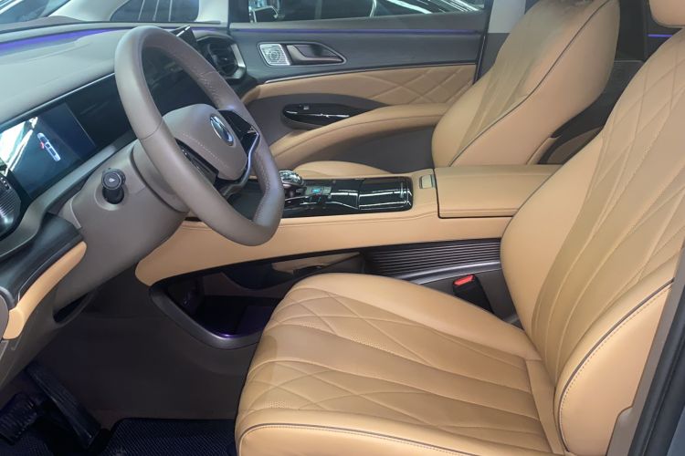 Used Denza D9 2022 DM-i 970 Four-Wheel Drive Flagship Model