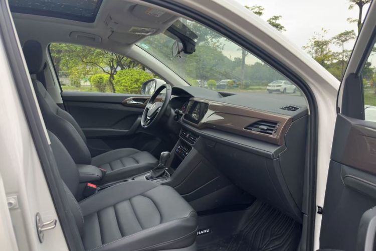 Used Volkswagen Tharu 2021 330TSI Four-Wheel Drive Luxury Edition Interior 3