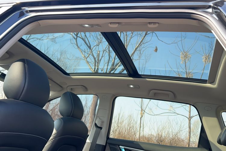 Used Landian E5 2024 Honor Edition 100KM Premium Model 5 Seats