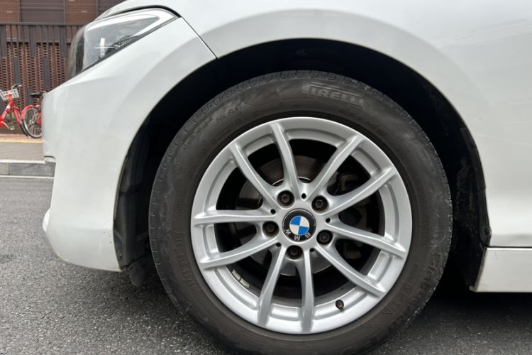 Used BMW 2 Series 2015 218i Exterior 4