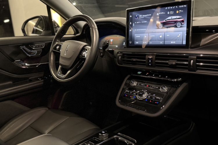 Used Lincoln Corsair New Energy 2021 PHEV Four-Wheel Drive e-Enjoy Edition Interior 12