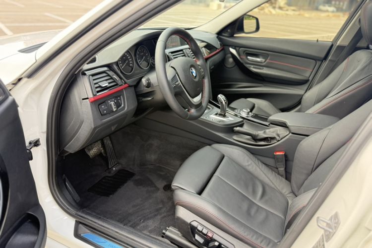 Used BMW 3 Series 2015 320i Sport Design Package