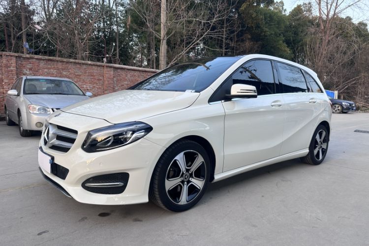 Used Mercedes-Benz B-Class 2018 B 200 Fashion Model