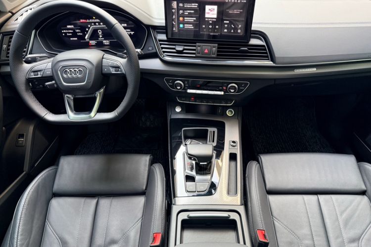 Used Audi Q5L 2022 45T Luxury Dynamic Model Interior 2