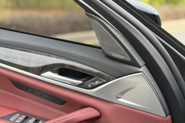 Used BMW 5 Series 2018 Restyled 530Li Leading Edition M Sport Package
