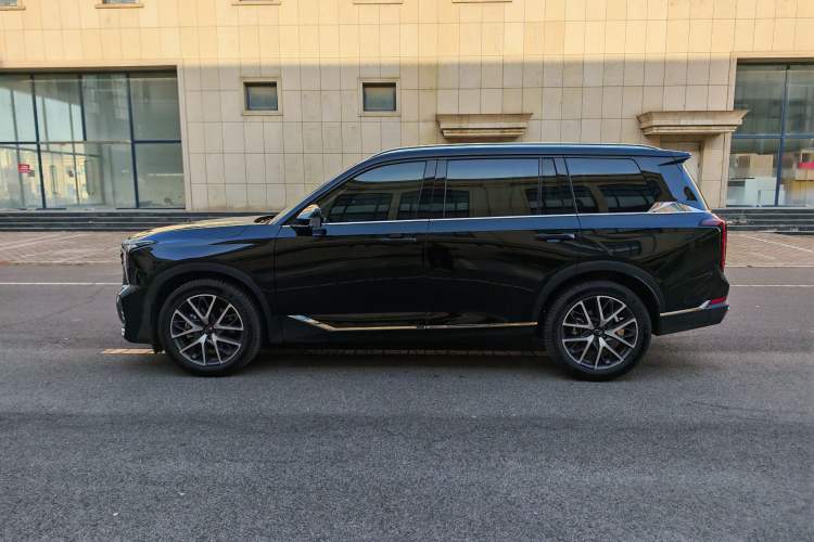 Used GAC Trumpchi GS8 2025 Linghang Series 2.0 TGDI Two-Wheel-Drive Luxury Edition 5 Seats