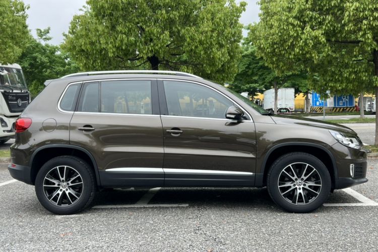 Used Volkswagen Tiguan 2015 1.8TSI Automatic Two-Wheel Drive Luxury Model Exterior 6