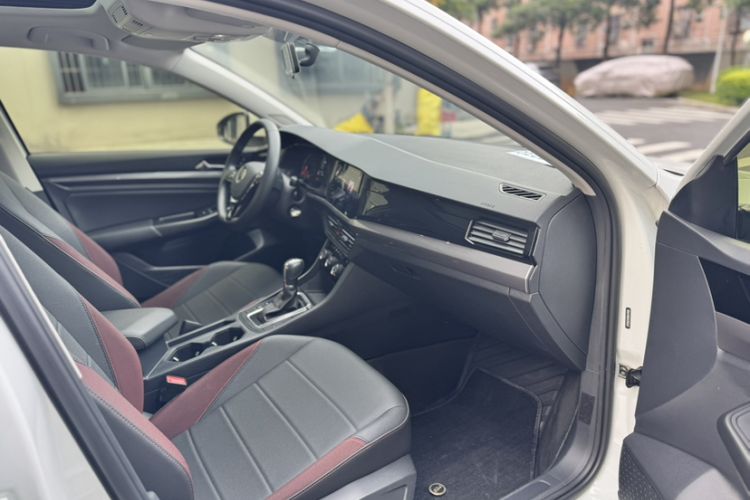 Used Volkswagen Bora 2021 1.5L Automatic Comfort Smart Connect Edition Interior 10