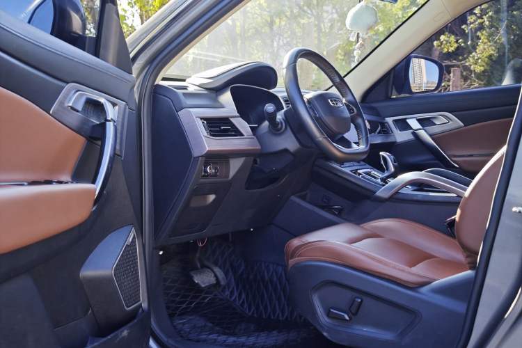 Used Geely Auto Emgrand X7 Sport 2021 1.8TD DCT Two-Wheel Drive Asian Games Edition Interior 5