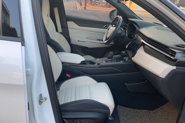 Used Lynk & Co 01 2023 1.5TD EM-F Dawn
